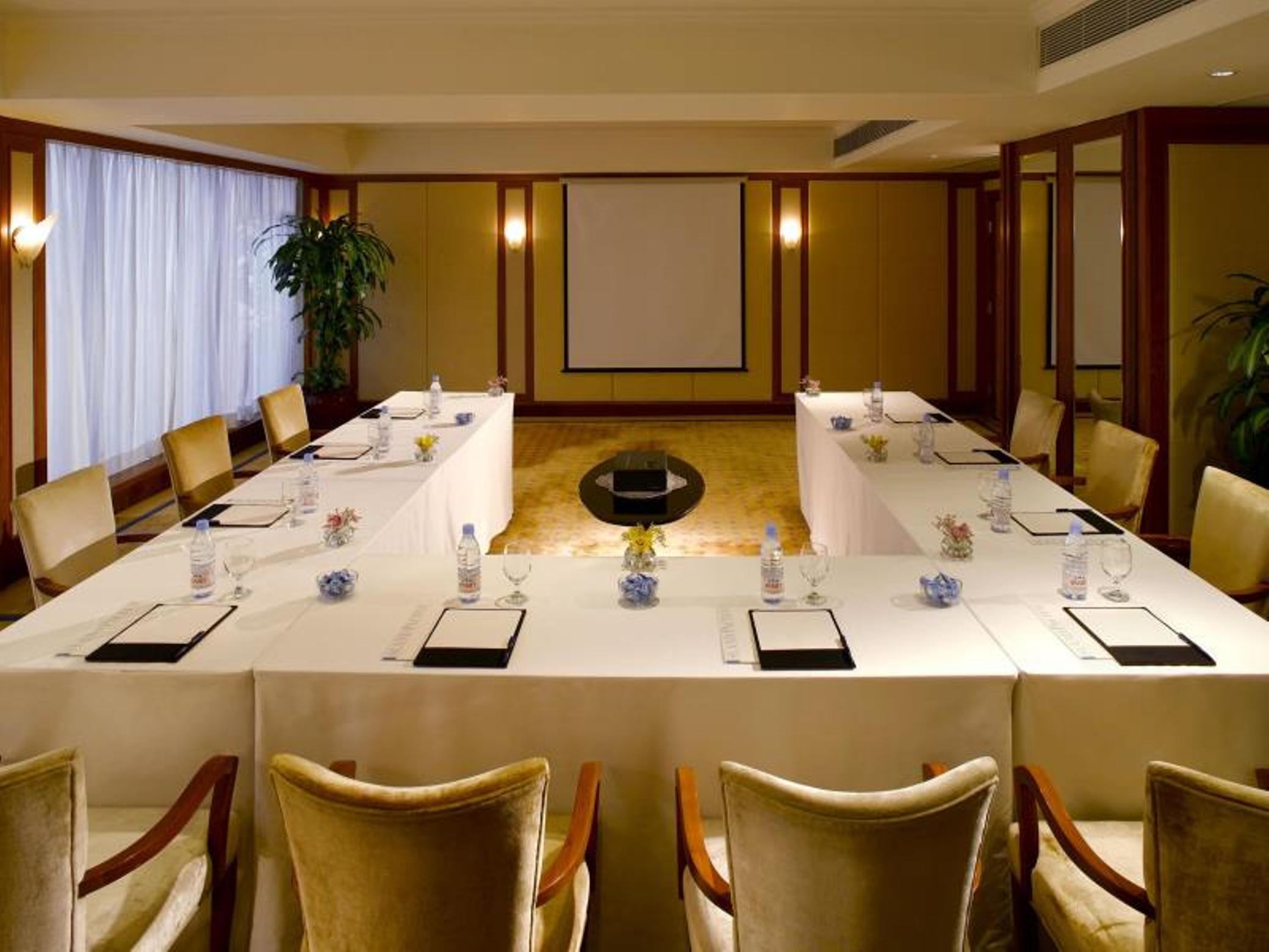 Island Pacific Hotel Hong Kong Bagian luar foto