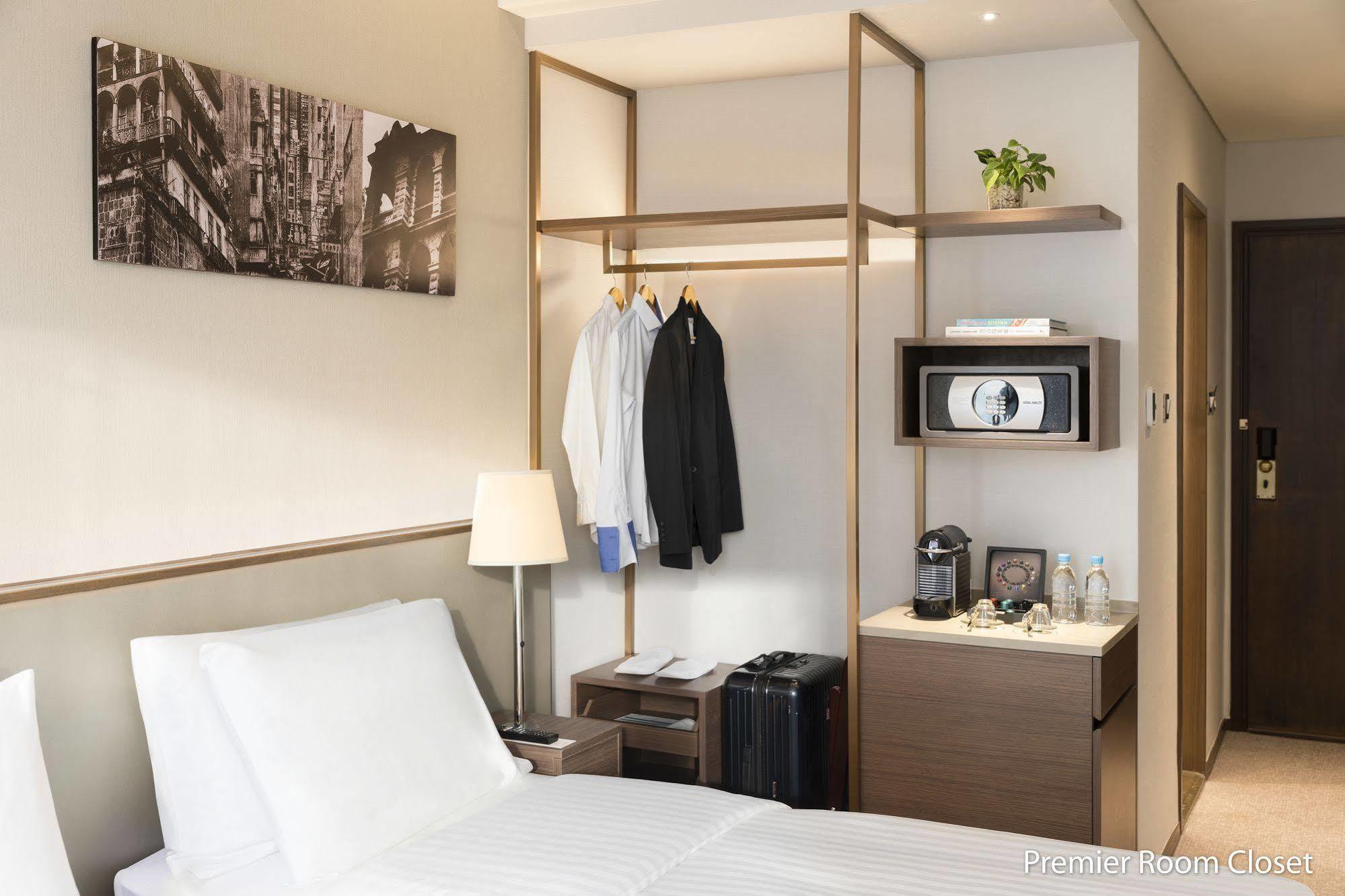Island Pacific Hotel Hong Kong Bagian luar foto