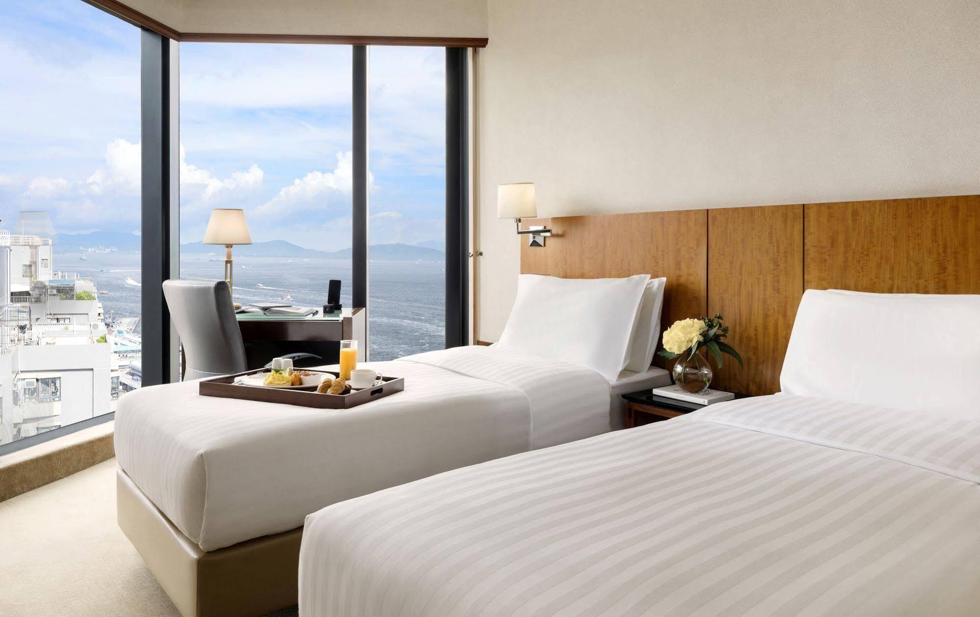 Island Pacific Hotel Hong Kong Bagian luar foto